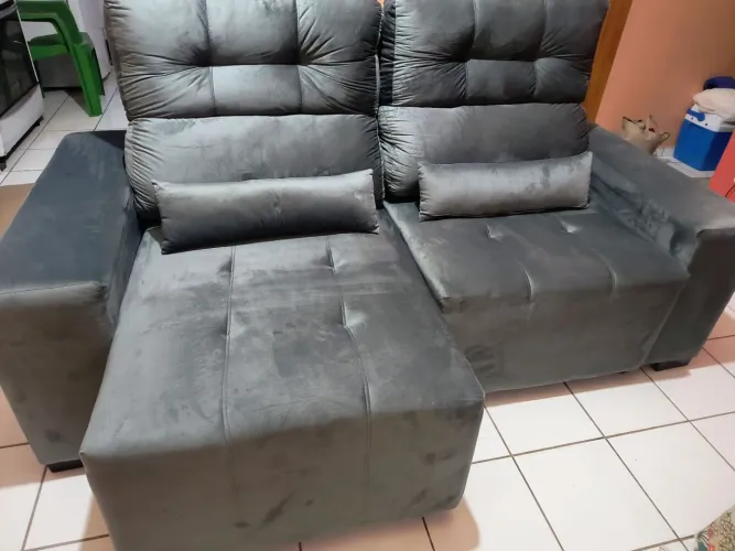 Sofá retrátil novo