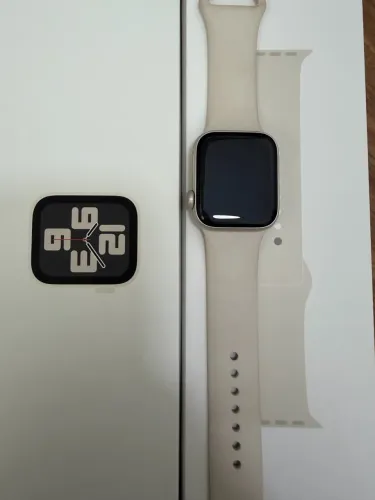 Apple Watch SE (2ª geração) ? 40 mm ? GPS ? Starlight
