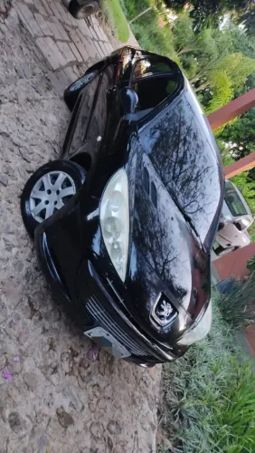 Peugeot 207 Sedan Passion XR 1.4 Flex 8V 4P 2012