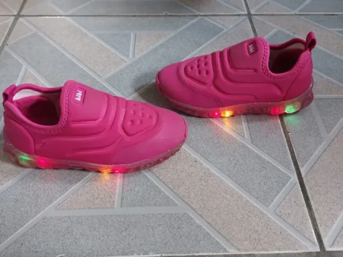 Tenis Infantil BIBI Roller Nº 31 com leds - Luzinhas