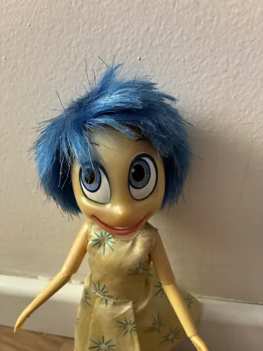 Boneca Alegria Divertidamente Disney