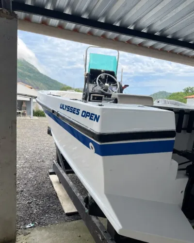 Lancha 19 pés Motor Yamaha 90hp 4t (impecável)