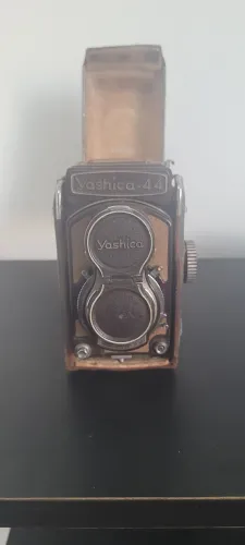 Câmera Antiga Yashica 44 TLR - Colecionador