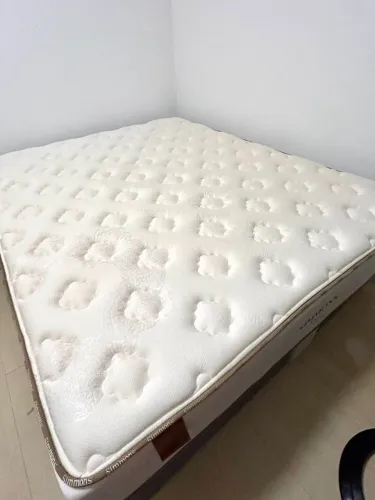 Cama Queen Simmons Importada - Nova, Sem Uso (Oportunidade)