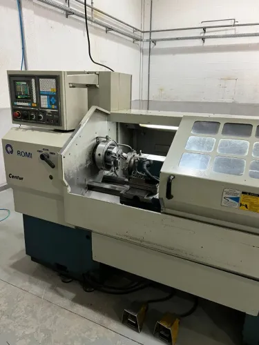 Torno CNC Romi Centur 30S