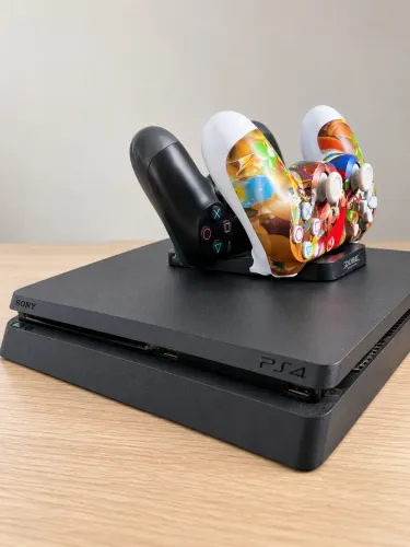 PS4 Slim