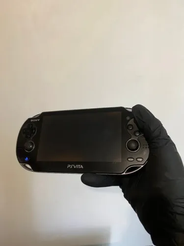 PS Vita + 4gb Cartão Sony Original + Cabo carregador (Envio via OLX PAY)
