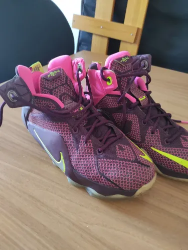 Tênis Nike LeBron 12 - Original - Edição Especial (Raro)