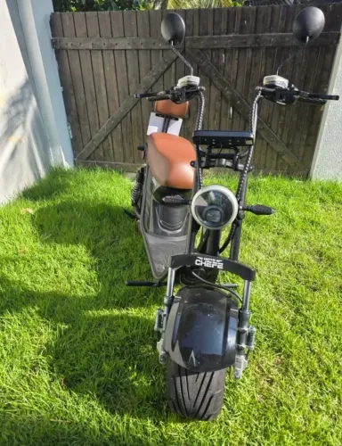 VENDO MOTO ELÉTRICA 25/26 NOVÍSSIMA C/NF