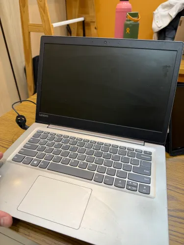 2 NOTEBOOKS LENOVO + 1 CARREGADOR