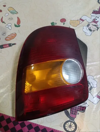 Lanterna traseira Fiat palio lado direito 96/00