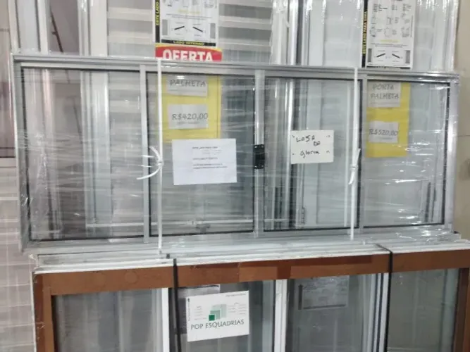 OFERTA!!!! JANELINHA NATURAL 60X2.00 4 FOLHAS