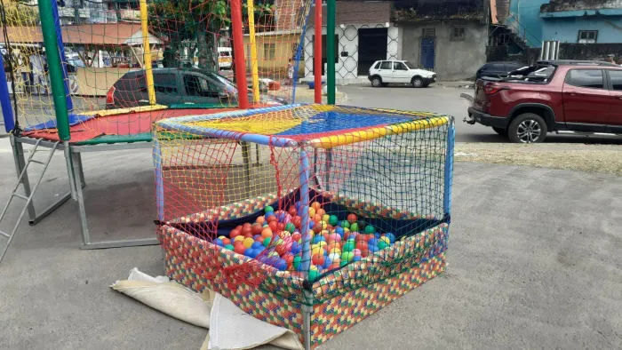 Kit brinquedo para festas piscina de bolinha