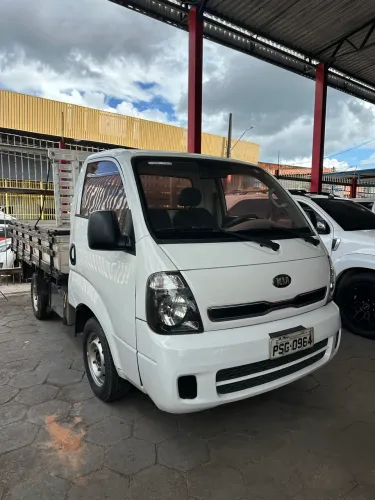 Kia Motors Bongo K-2500 2.5 4X2 TB Diesel 2015