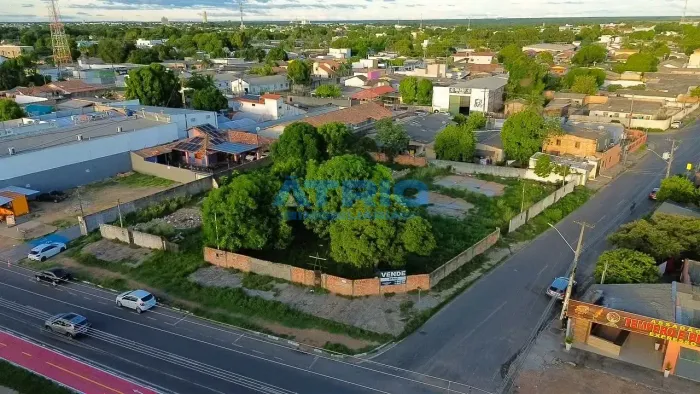 Terreno de 1890m² na Av. Capitão Julio Bezerra - Aparecida - Em frente a Perin