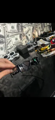Óculos Palm Angels novo e barato pra hoje