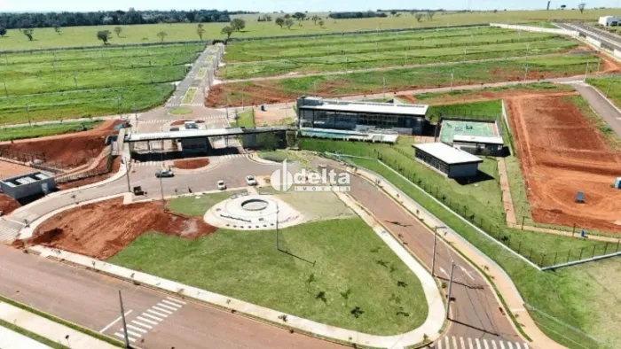 Terreno em condomínio disponível para venda no Mirante do Lago em Uberlândia-MG