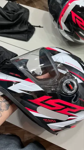 Capacete Ls2 draze