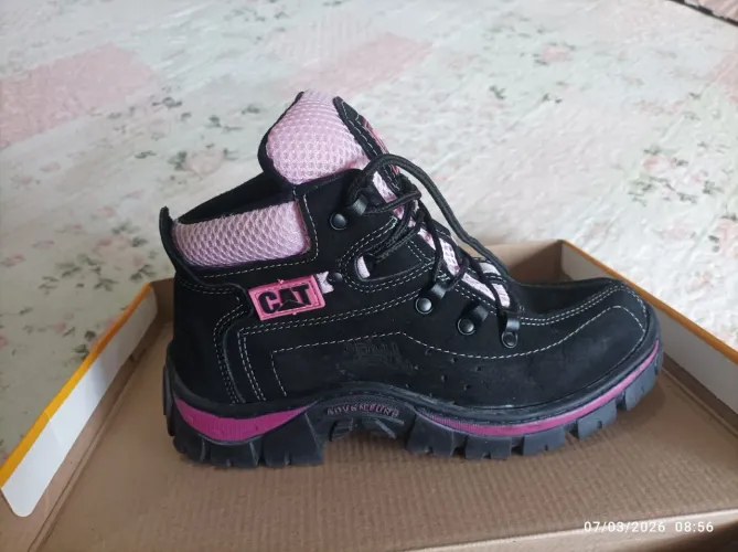 Bota feminina Caterpillar n° 37 Similar
