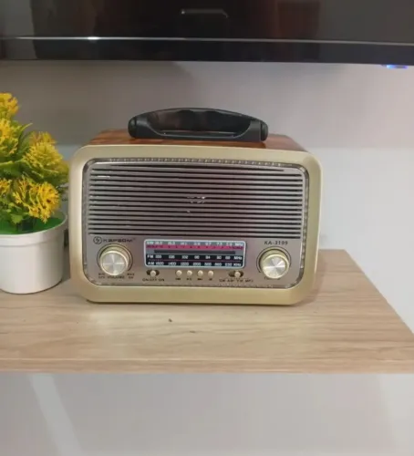 Rádio Vintage Portátil Analógico Usb Fm Am Bluetooth Cor Madeira