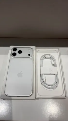 Iphone 17 pro Max 256gb 11 mês de garantia