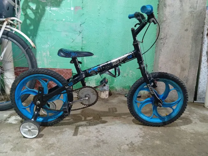 Vende se bicicleta infantil, Somente venda!