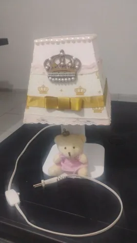 Abajur personalizado feminino