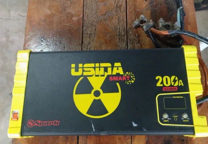Fonte e Carregador Usina 200A Smart(Usina Bi-volt)
