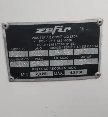 Bote Zefir F200