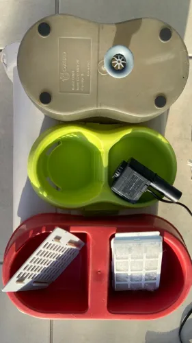 BEBEDOURO ELETRICO E COMEDOURO PARA CAES
