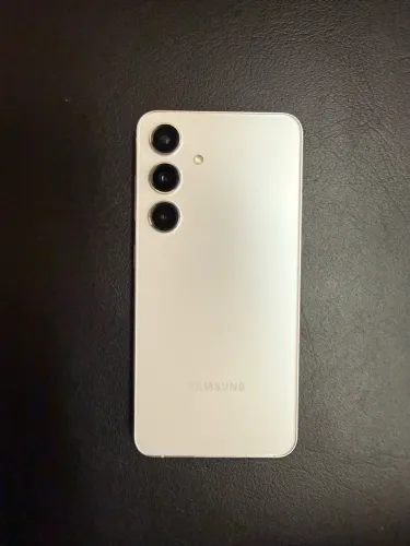 Celular Samsung S24 muito novo