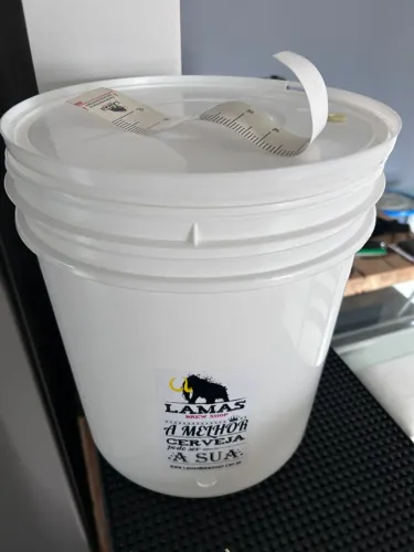 balde e kit completo para fazer cerveja em casa