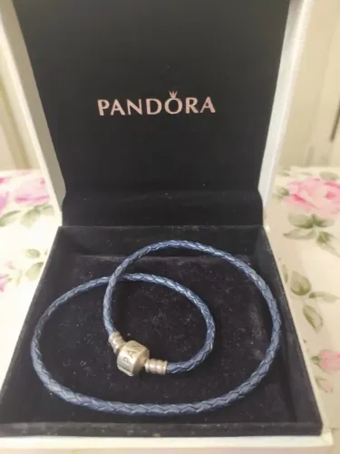 Pulseira Pandora de couro Original com 31cm,ele é perfeita ponteira de prata
