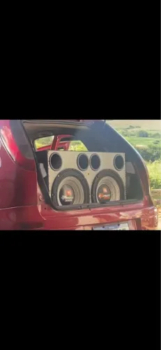 Troco 2 tornados 3000 w em grave de 18 com caixa ja