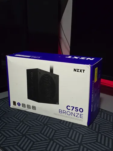 Torro fonte NZXT 750w Nova lacrada NF e garantia 