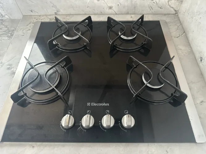 Kit cooktop 4 bocas + forno de embutir a gás com função grill