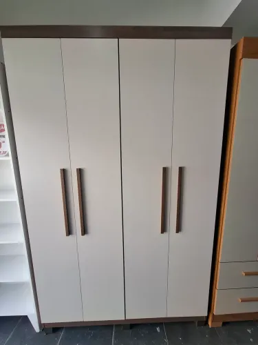 guarda roupa milao benetil * Novo e embalado *