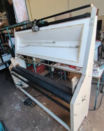 MAQUINA DEMEDIR REVISAR TECIDO E LAMINADOS