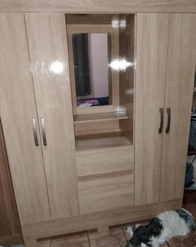 Guarda roupa SEMINOVO SEM AVARIA