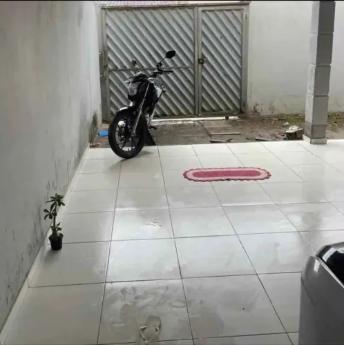 Micaela- Vendo casa na Pedreira 