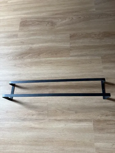 SUPORTE PARA TOALHA PRETO
