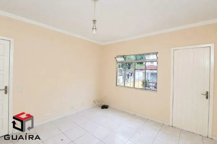 Sobrado à venda 4 quartos 2 vagas Tibiriçá - Santo André - SP