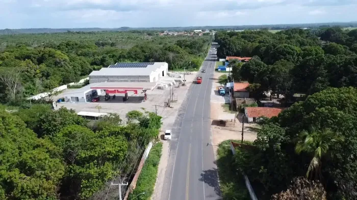 Terreno á venda na Av. Camilo Filho, zona sudeste de Teresina, 10 mil metros quadrados, 10