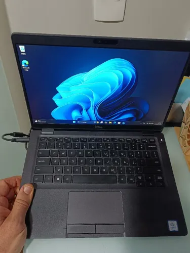Lindo notebook Dell Latitude 5300 I5 8a geração 8Gb RAM SSD 256 Tela 13