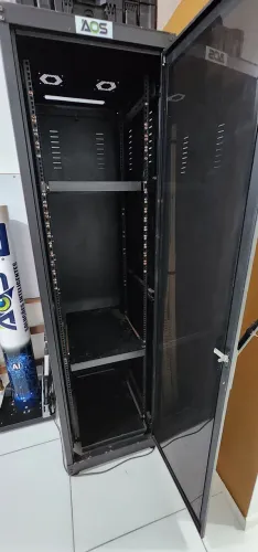 Rack Servidor 44U  - 19" 600mm - Acompanha  3 Bandejas