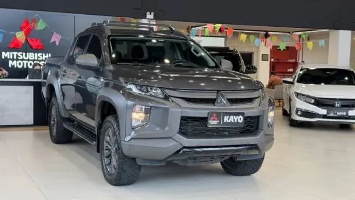 Mitsubishi L200 Triton Outdoor 2.4 Flex 16V CD Mec. 2025