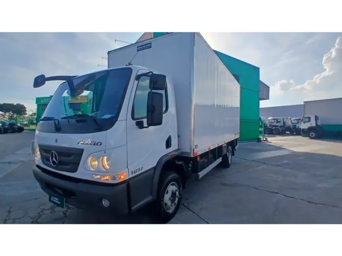 Mercedes-benz Accelo 2025