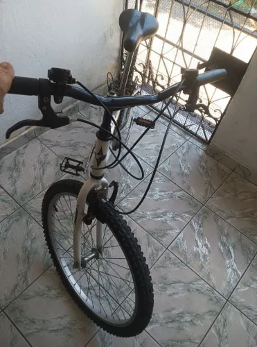 Bicicleta aro 24