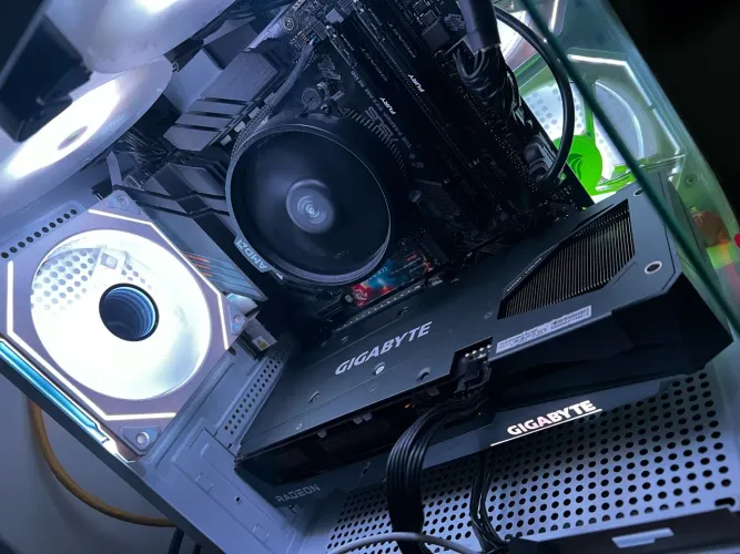 Rx 7600