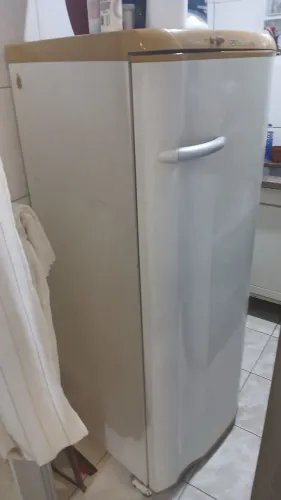 Geladeira eletrolux